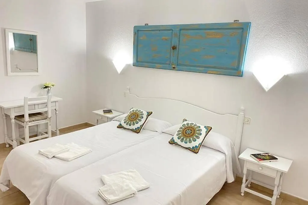 Puertas Al Mar Apartment Cala'N Blanes  Spain
